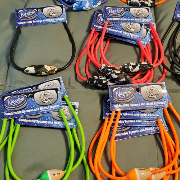 Sunglasses float - Picture 2 of 6